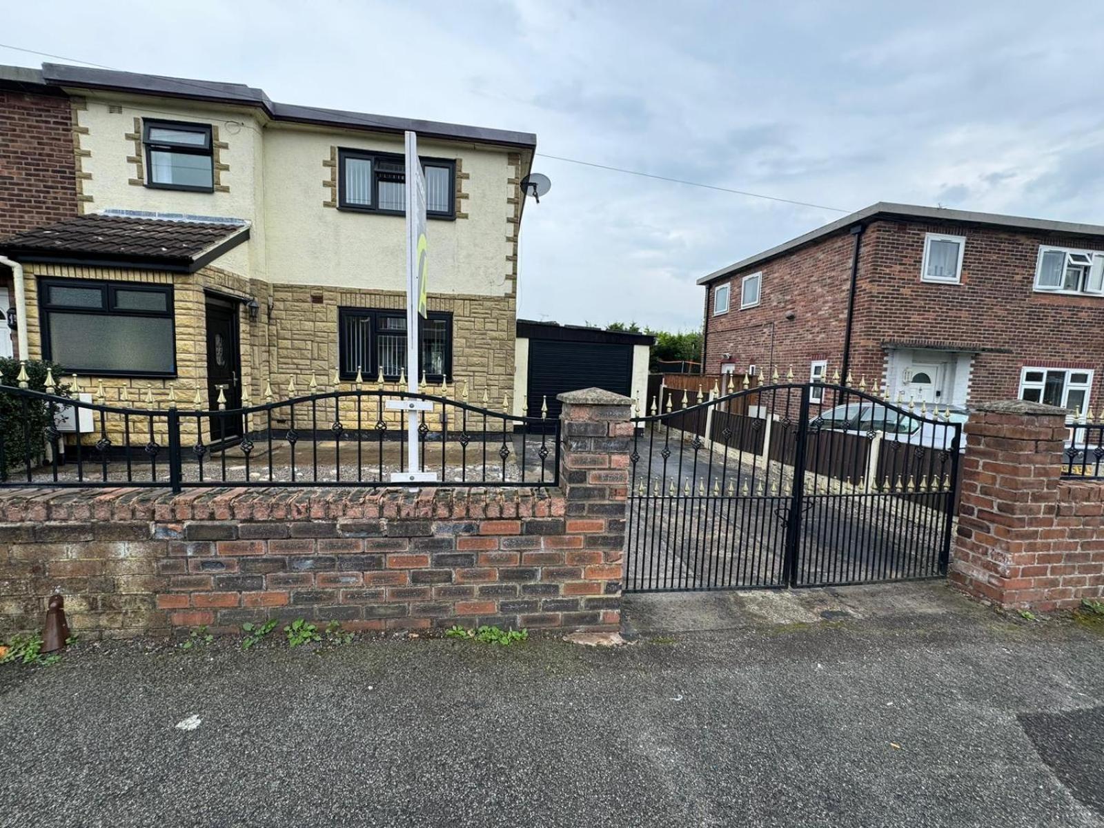 Superb Cozy House In Warrington Villa ภายนอก รูปภาพ